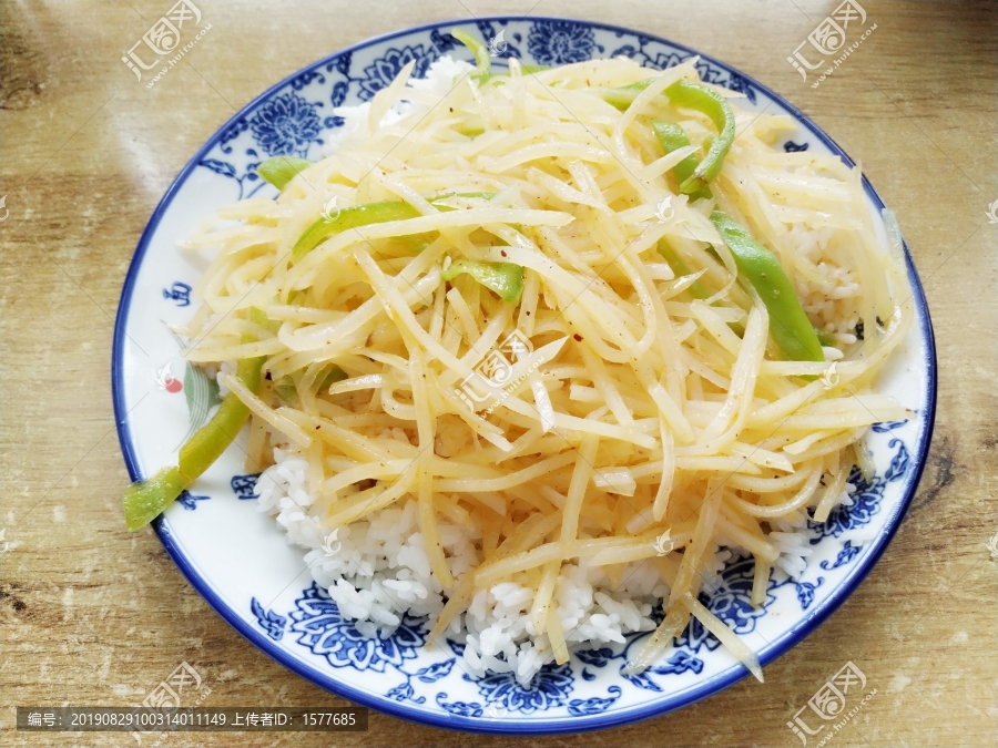 土豆丝盖饭