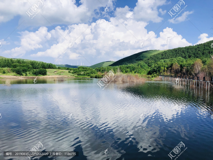 多伦湖景区