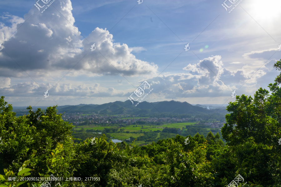 远山小乡村