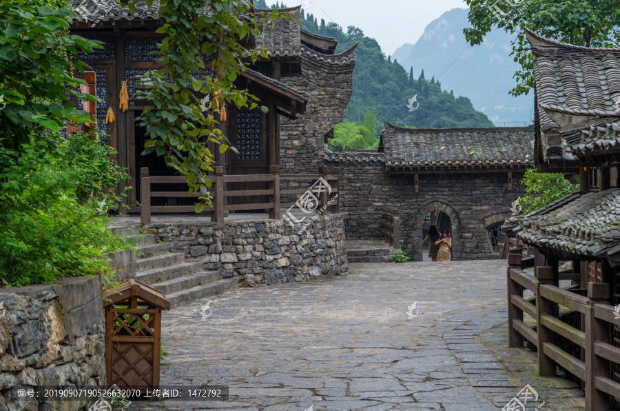 湖北宜昌三峡人家风景区夏日迷人