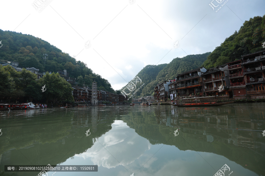 凤凰古城街景