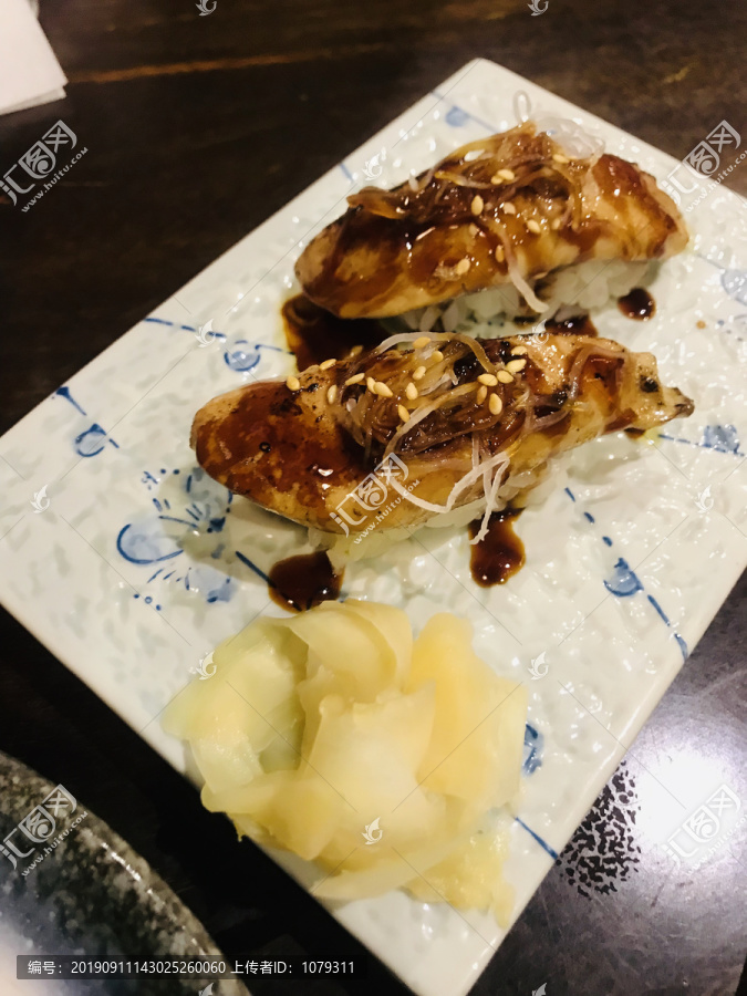 鹅肝寿司日式美食