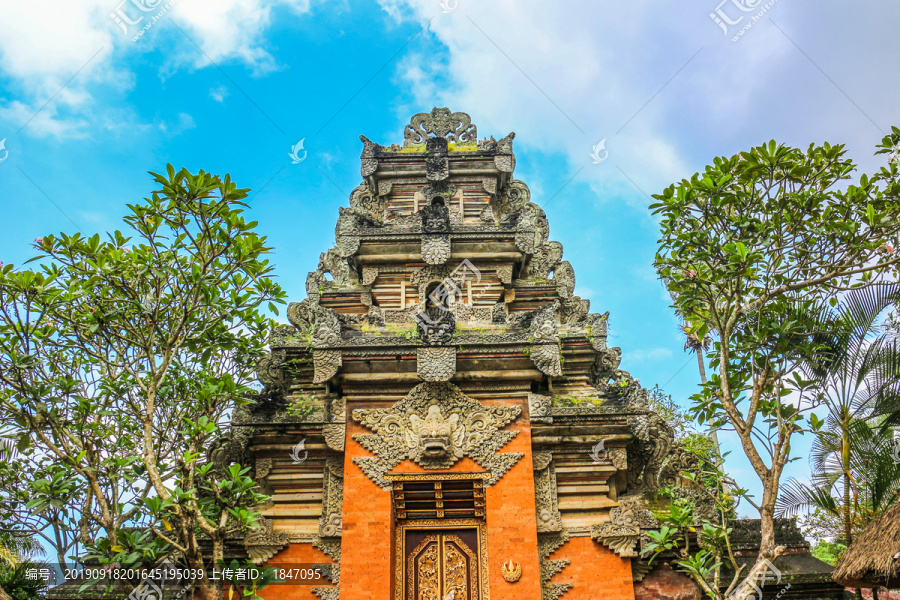 巴厘岛乌布皇宫圣泉寺