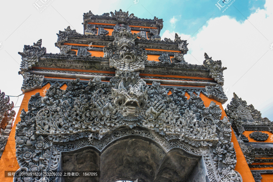 巴厘岛乌布皇宫圣泉寺