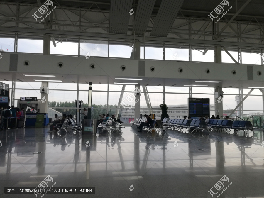 济南国际机场航站楼内景