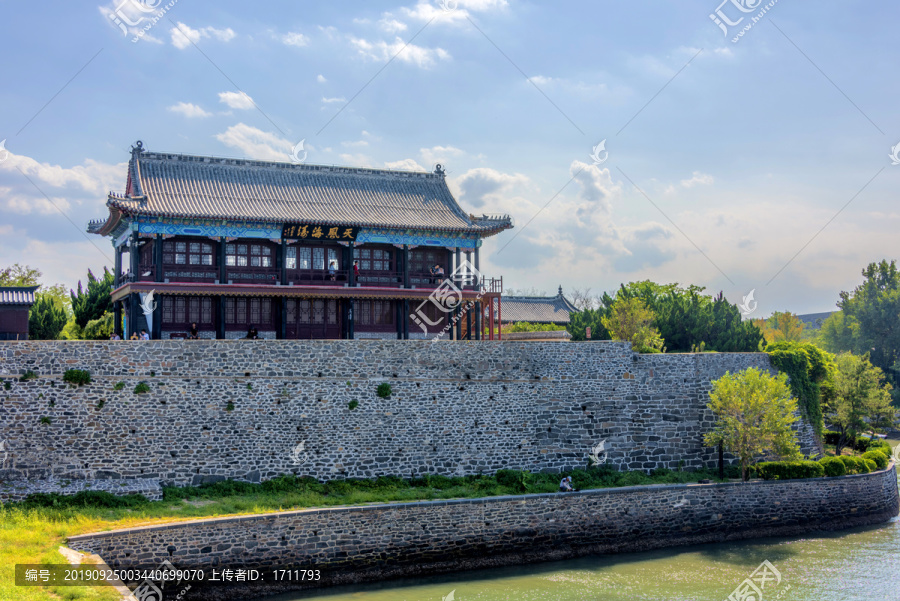 中国山东烟台蓬莱阁风景区太平楼