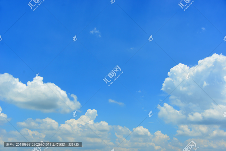 晴天天空的蓝天和白云素材