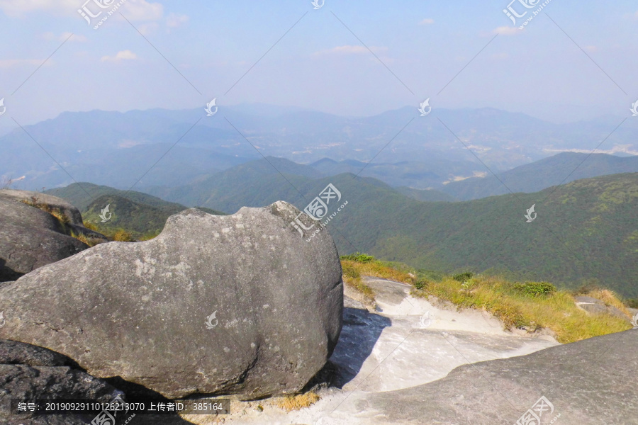 梁野山山脉