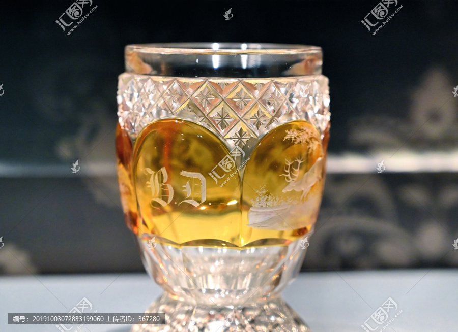 金色欧式花纹玻璃杯工艺品