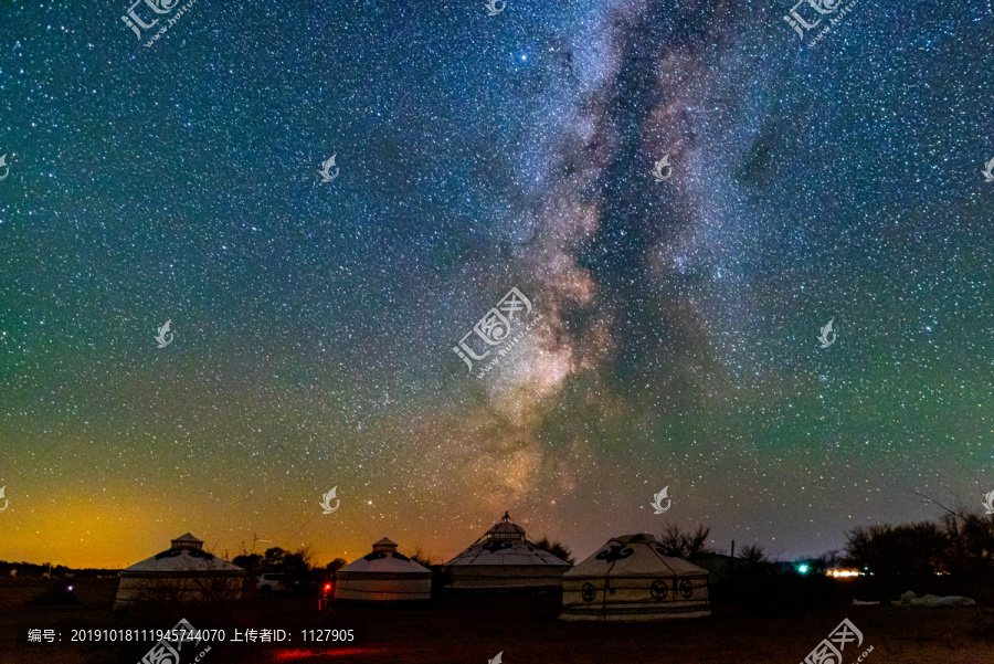 达里诺尔湖星空