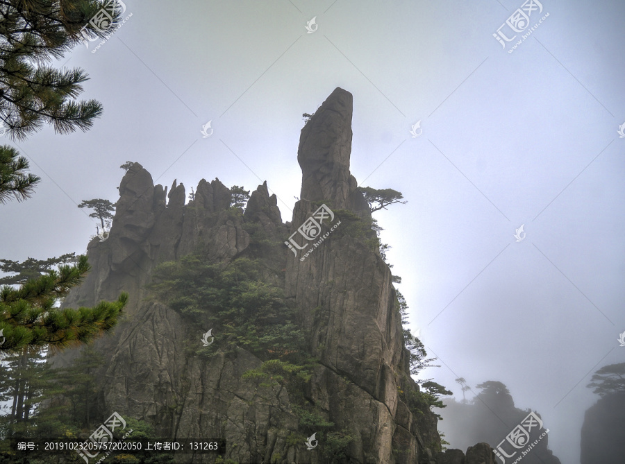 安徽黄山云雾山峰