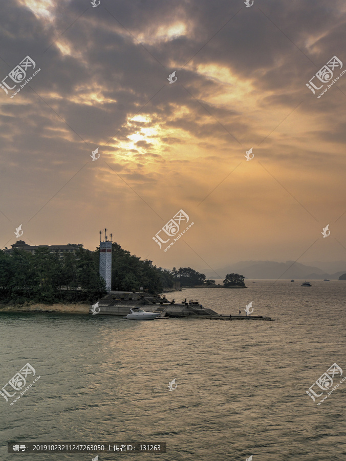 淳安千岛湖润和建国灯塔夕阳