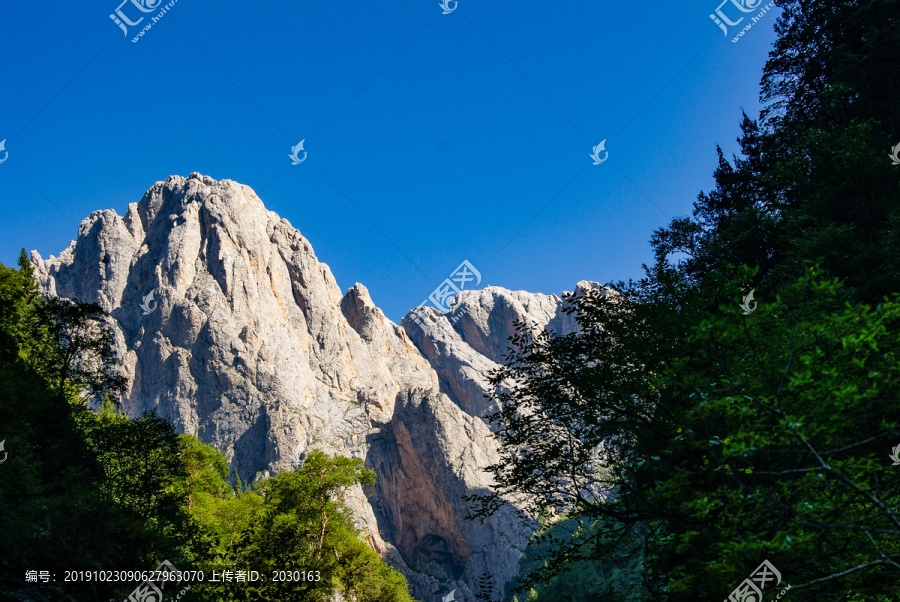 高山