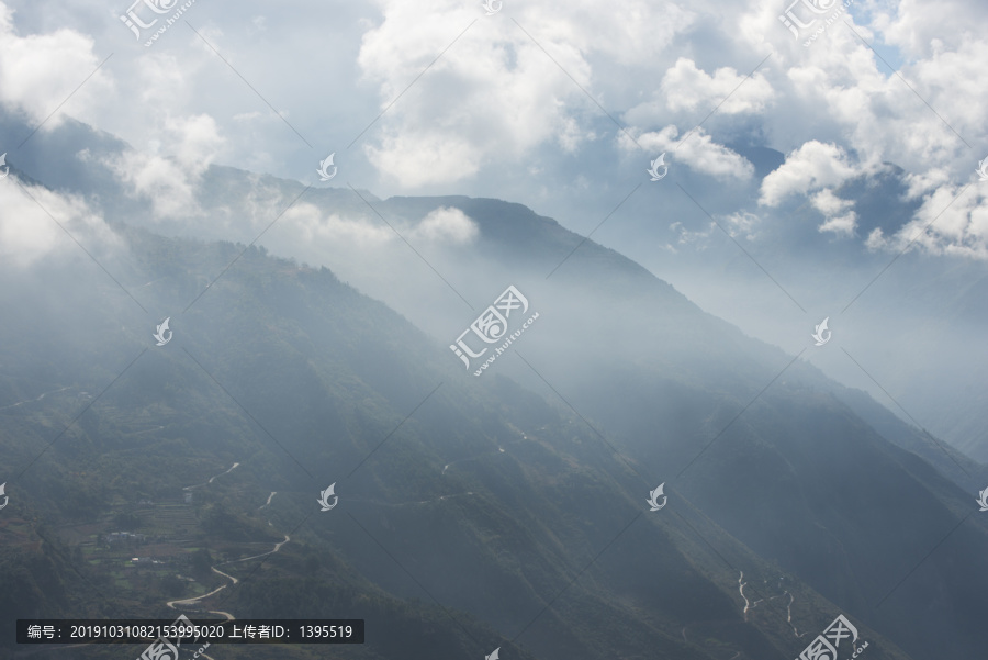 云雾山景