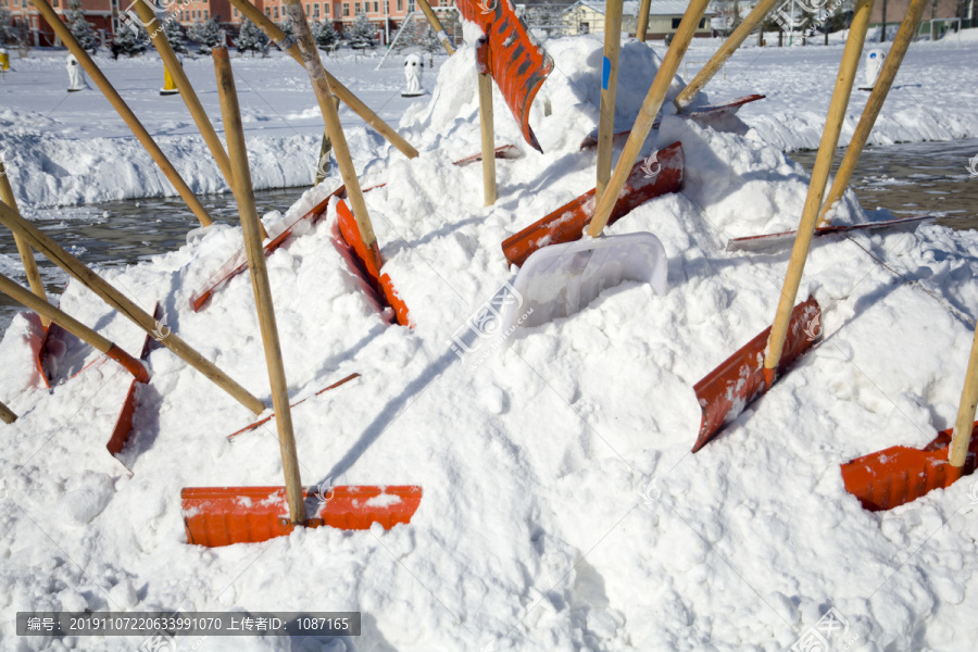 清理积雪工具