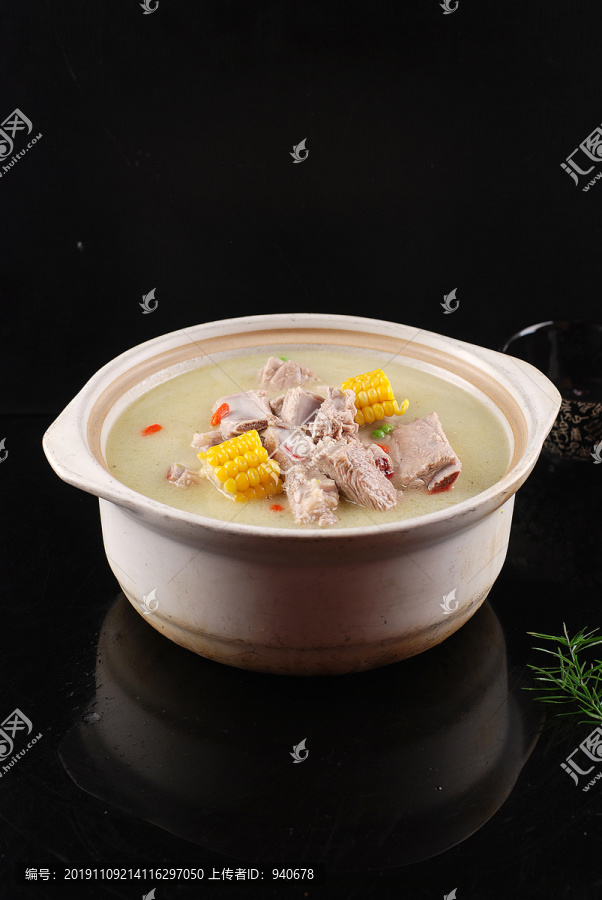 碗豆玉米排骨汤