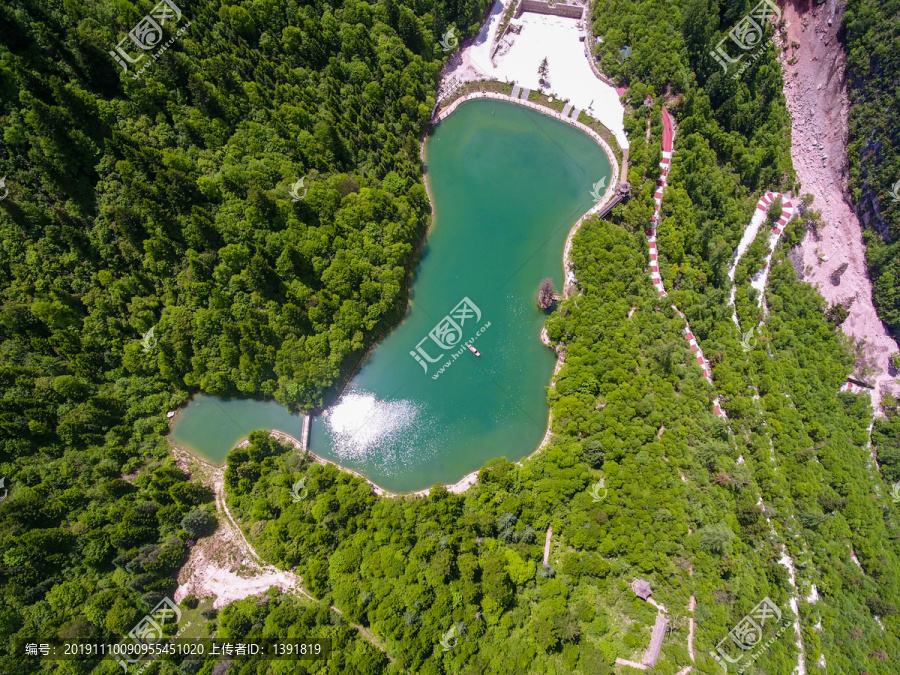 宕昌官鵝溝景區(qū)官鵝天池