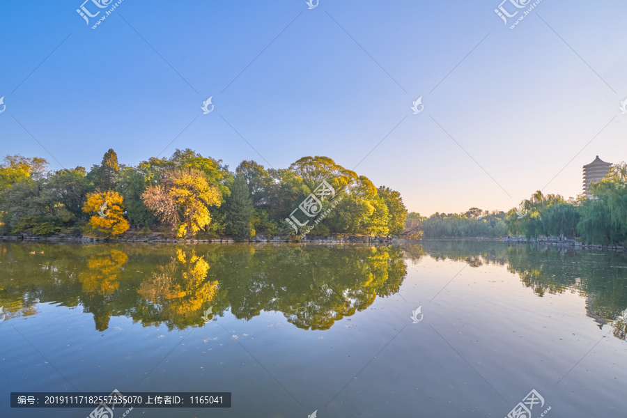 北京大学未名湖