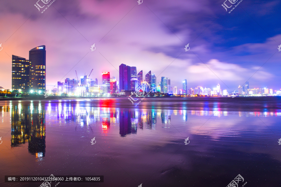 海边城市夜景