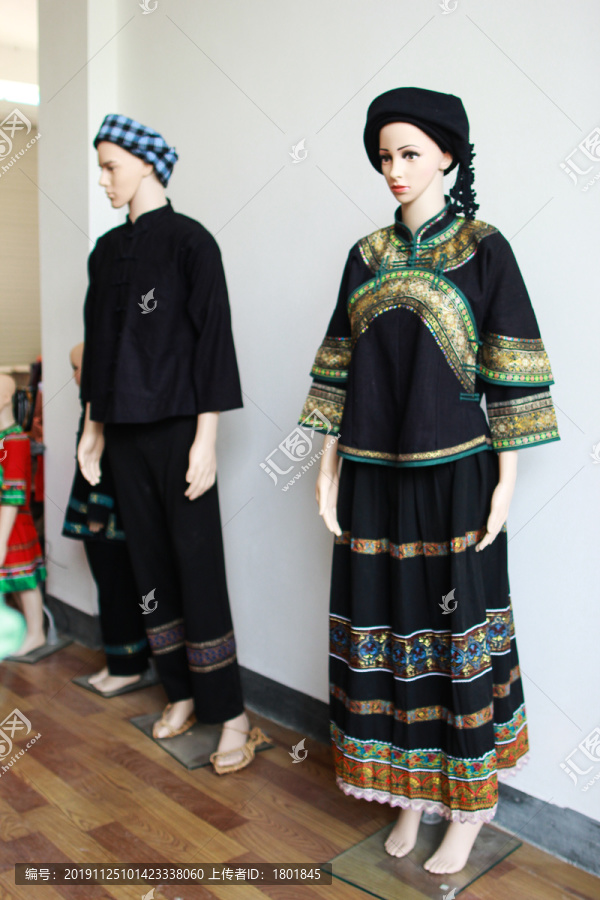 布依族传统服饰