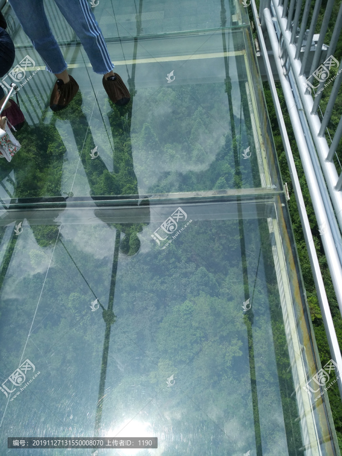 玻璃廊桥
