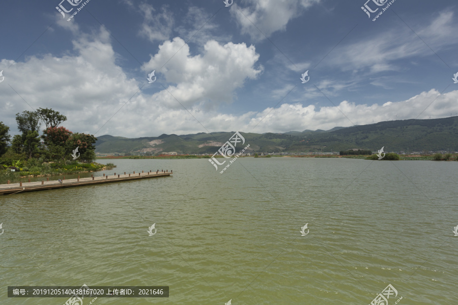 泸西黄草洲湿地