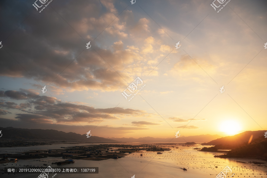 霞浦东安渔排日落夕阳下的海参养