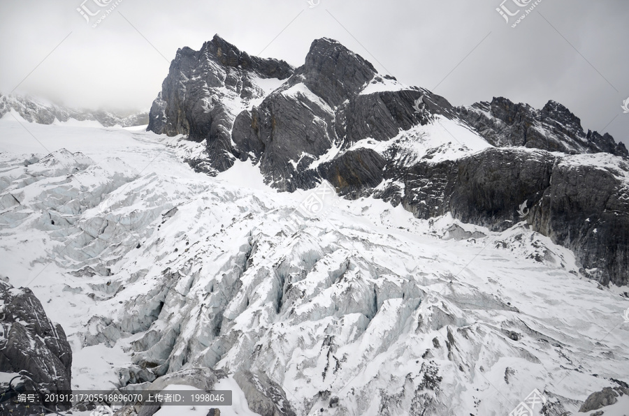 雪山