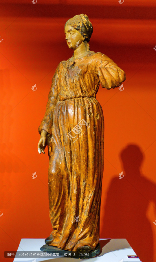 欧洲古典女人木雕