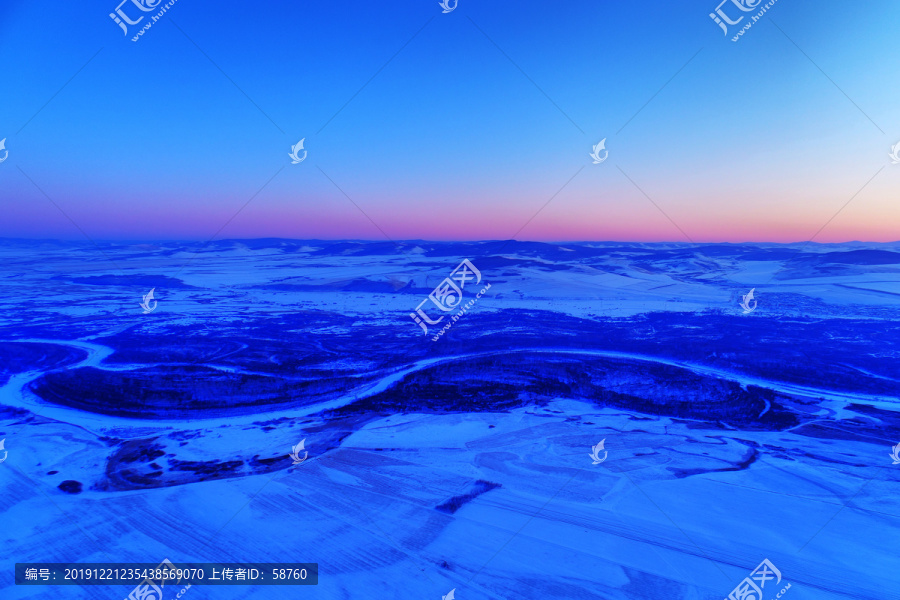 雪原暮色夕阳