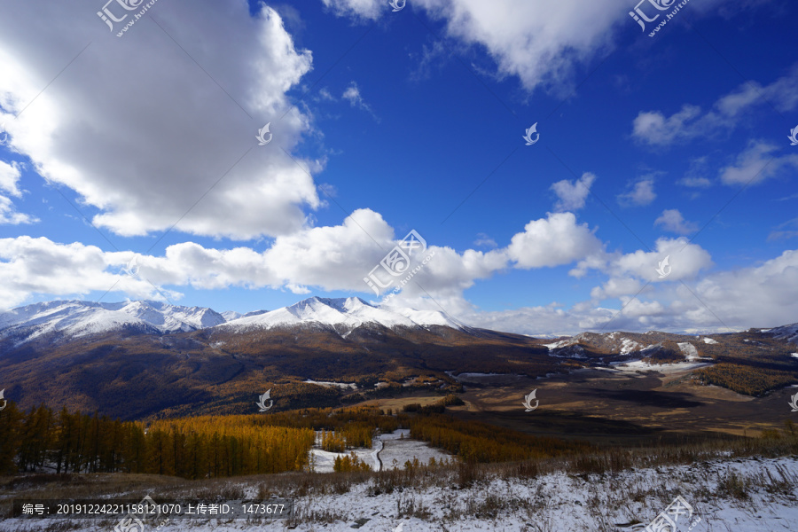 新疆雪山风光