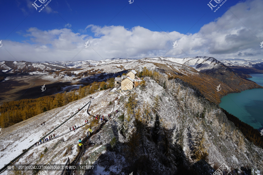 新疆雪山风光