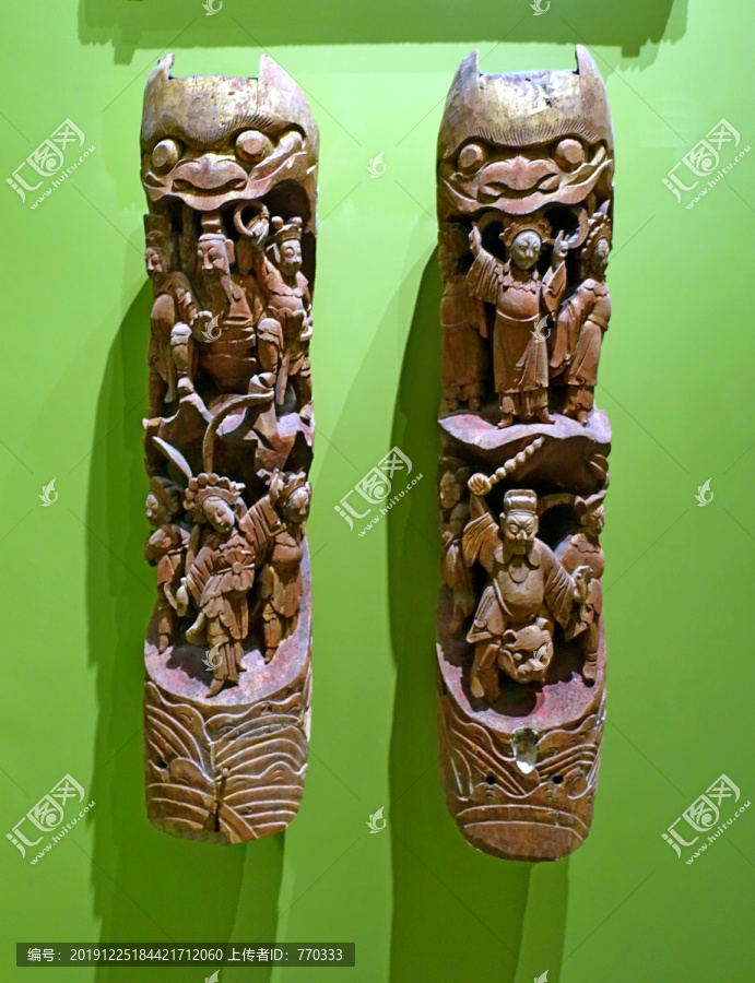 古代人物木雕柱子