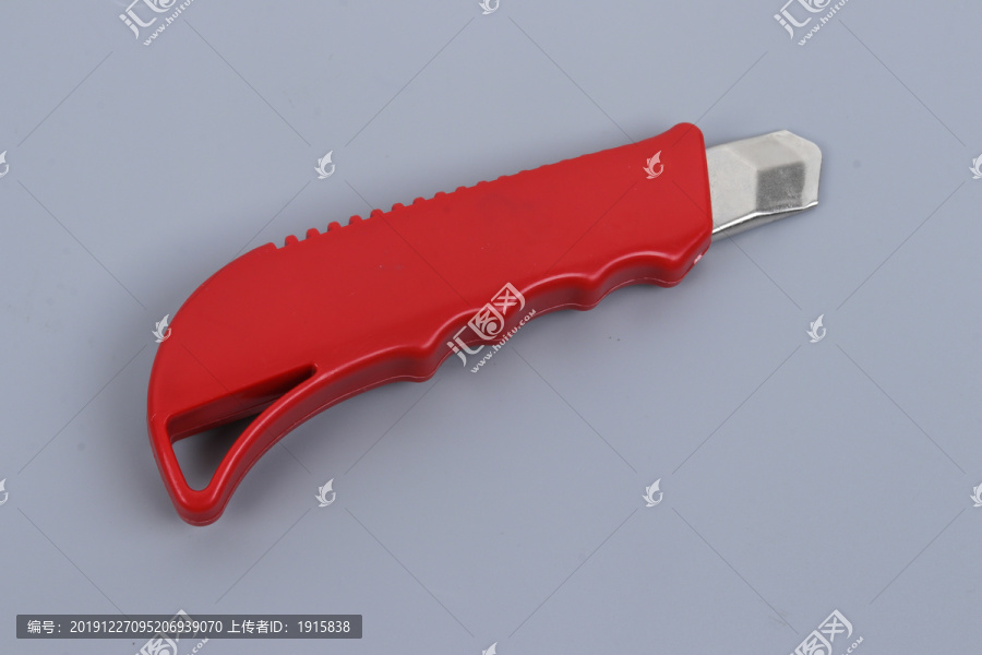 红色美工刀