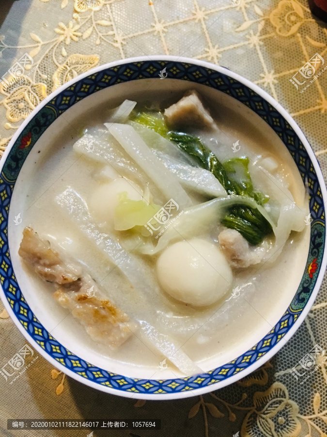 鱼饼汤圆