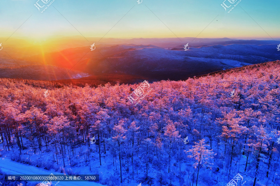 雪域山林夕阳