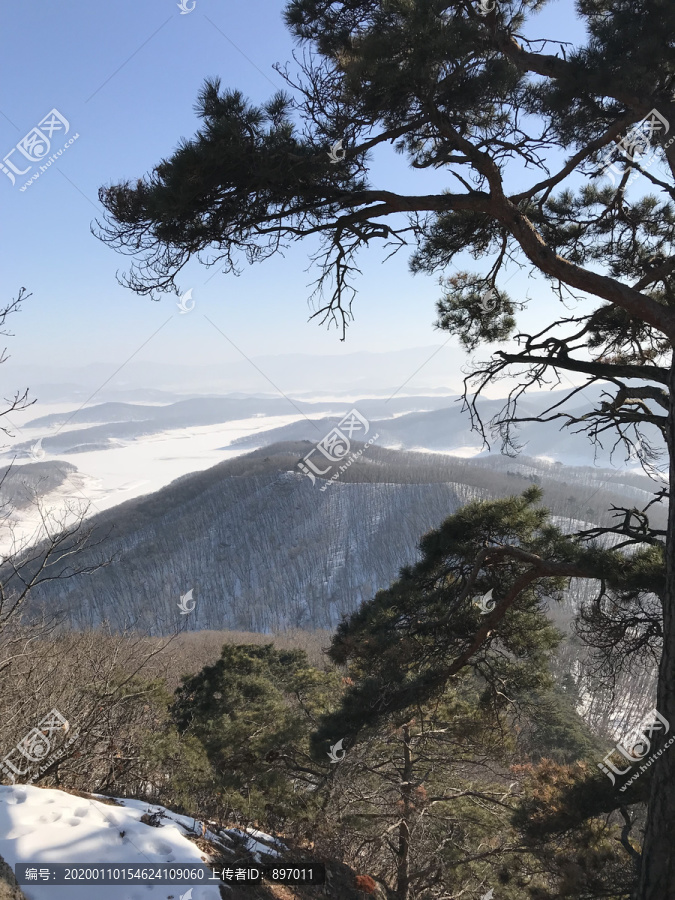 松花湖卧龙潭油松砬子