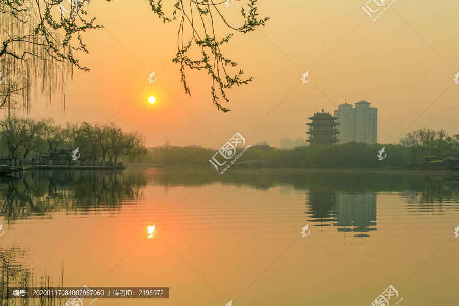 波光粼粼大明湖