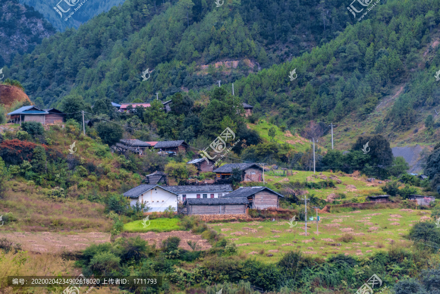 中国四川凉山州大凉山深处的村寨