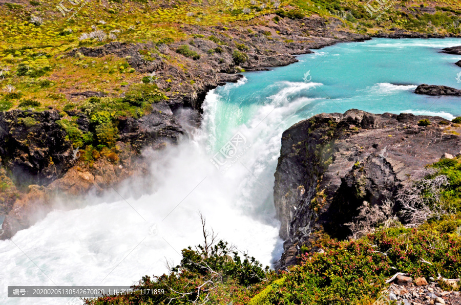 高山湖泊