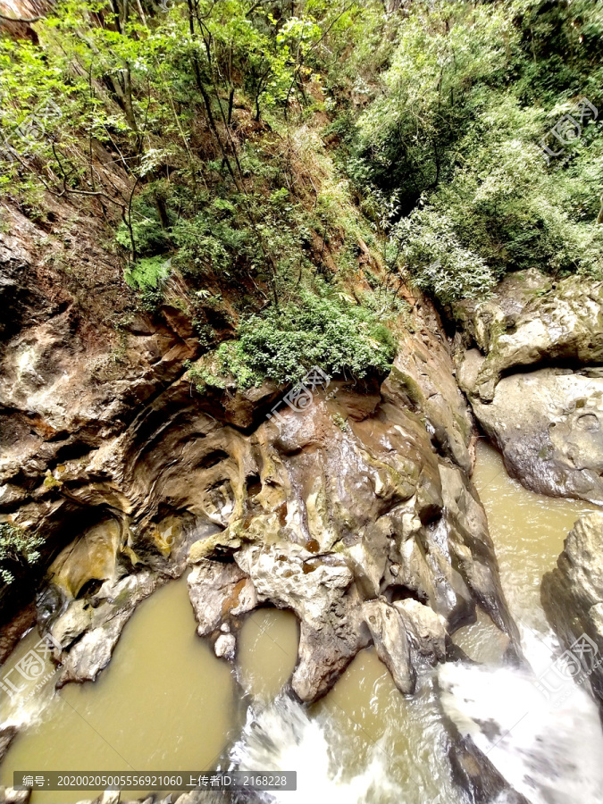 溶洞旅游风景