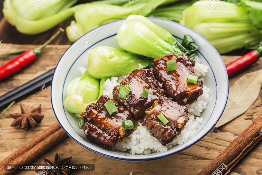 红烧排骨饭