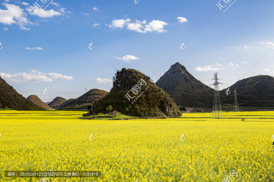 罗平金鸡峰丛油菜花海