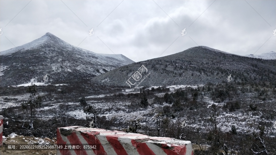 雪山