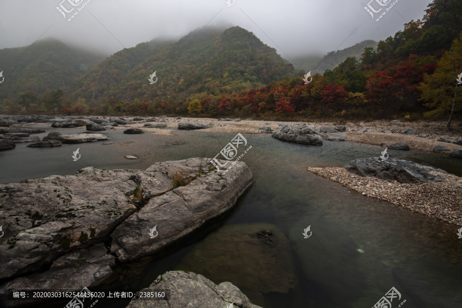 辽宁本溪大石湖风光