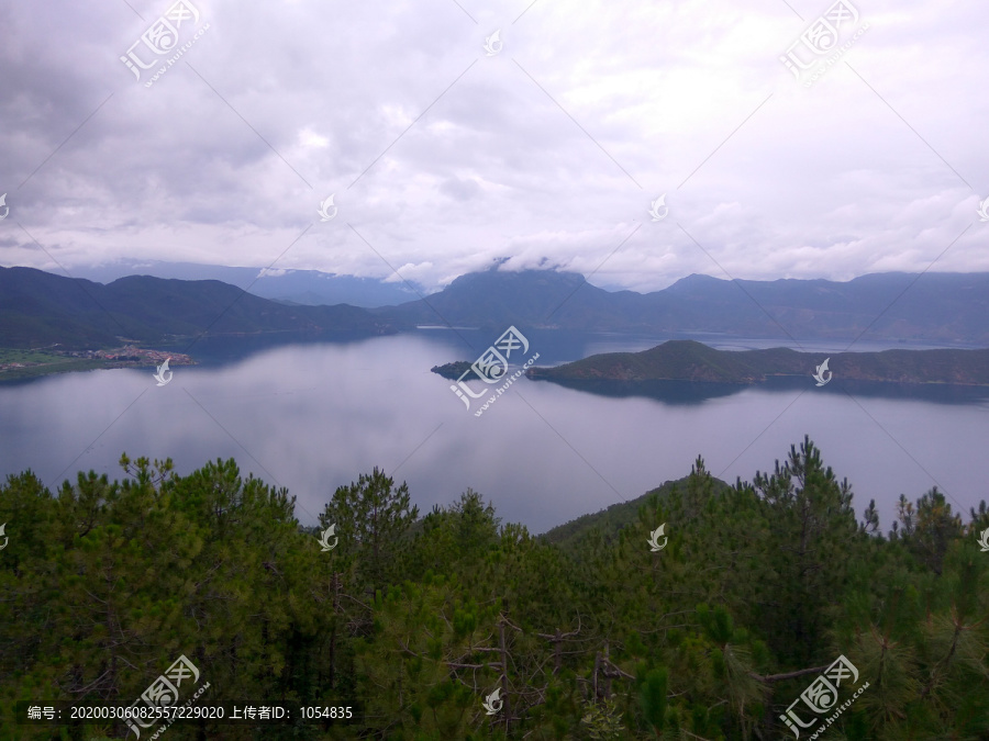 泸沽湖风光