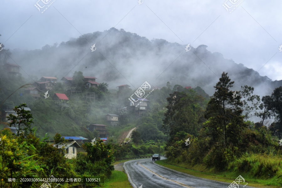 云中山村