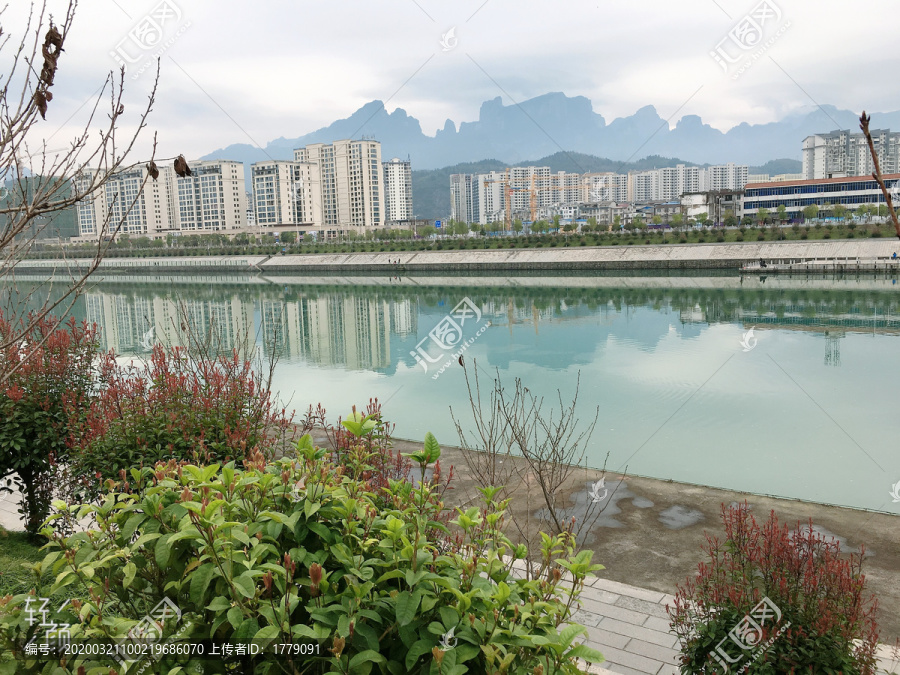 青山绿水