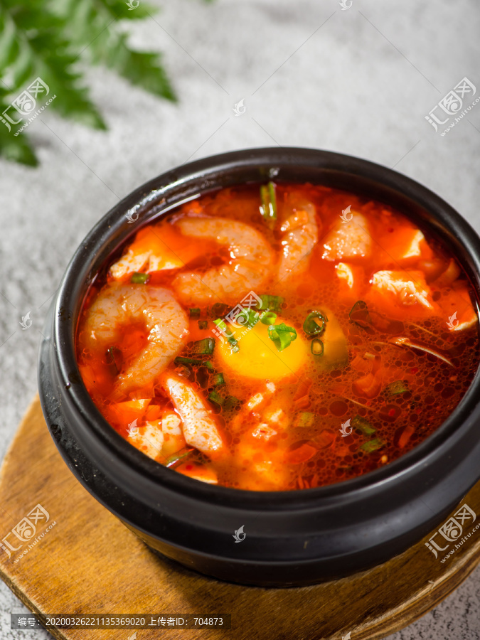 海虾蛤蜊豆腐汤