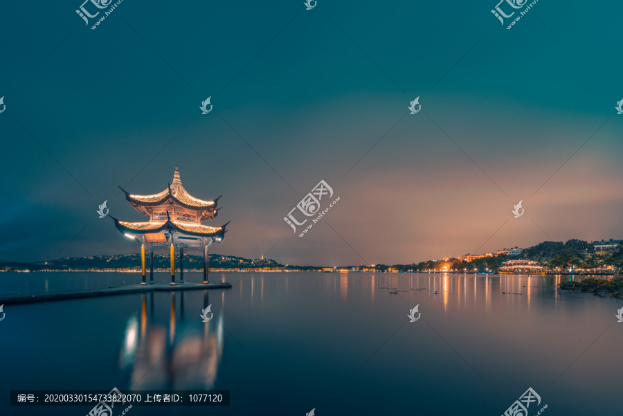 杭州西湖集贤亭夜景风光